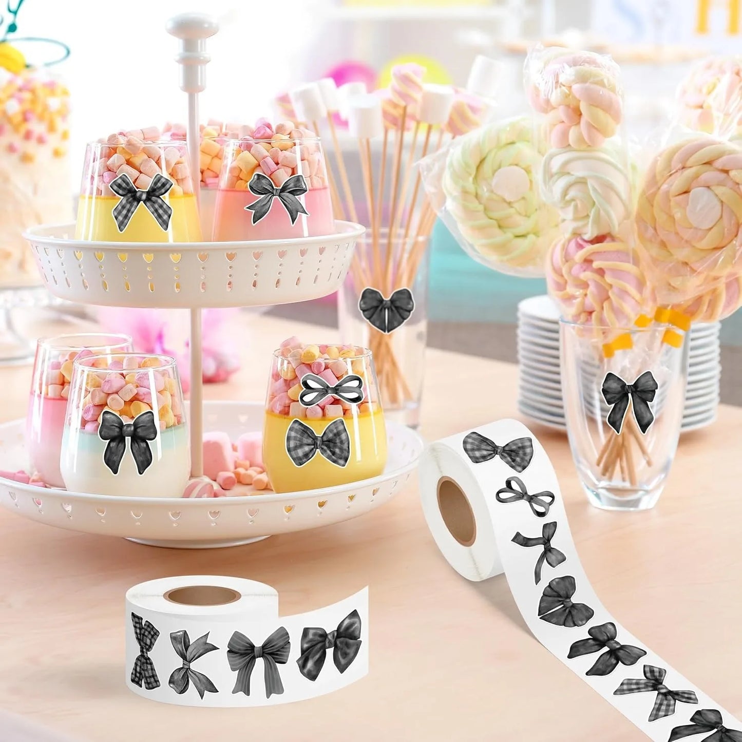 500Pcs/ 1 Roll Cartoon Bow Stickers