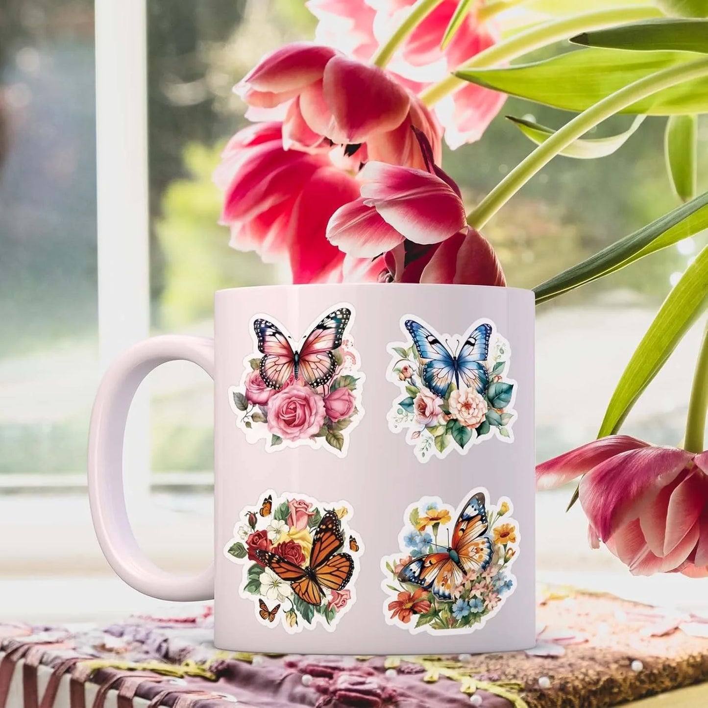 500Pcs /1 Rolls 3.8cm/1.5 inch Butterfly Flower Shaped Sticker