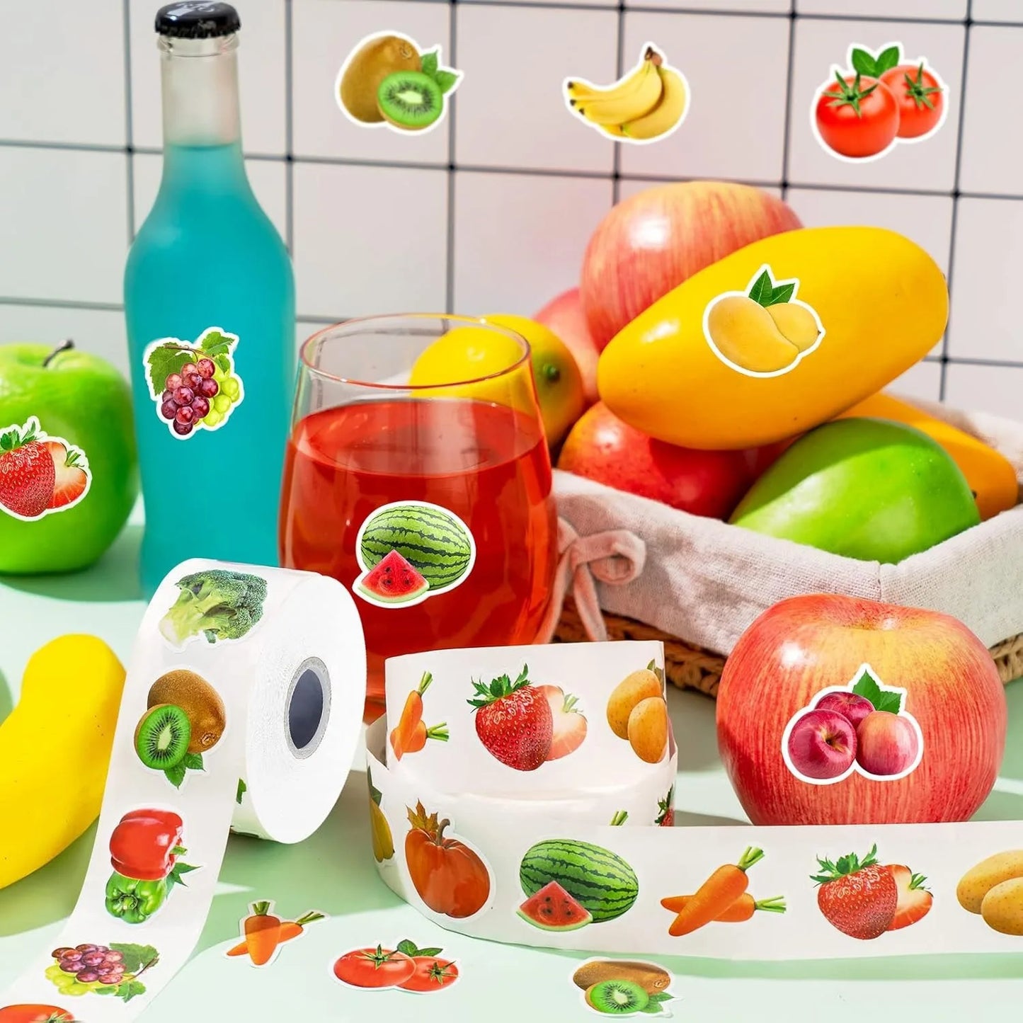 500 Pcs / roll 2.5cm Fruits and Vegetables Stickers