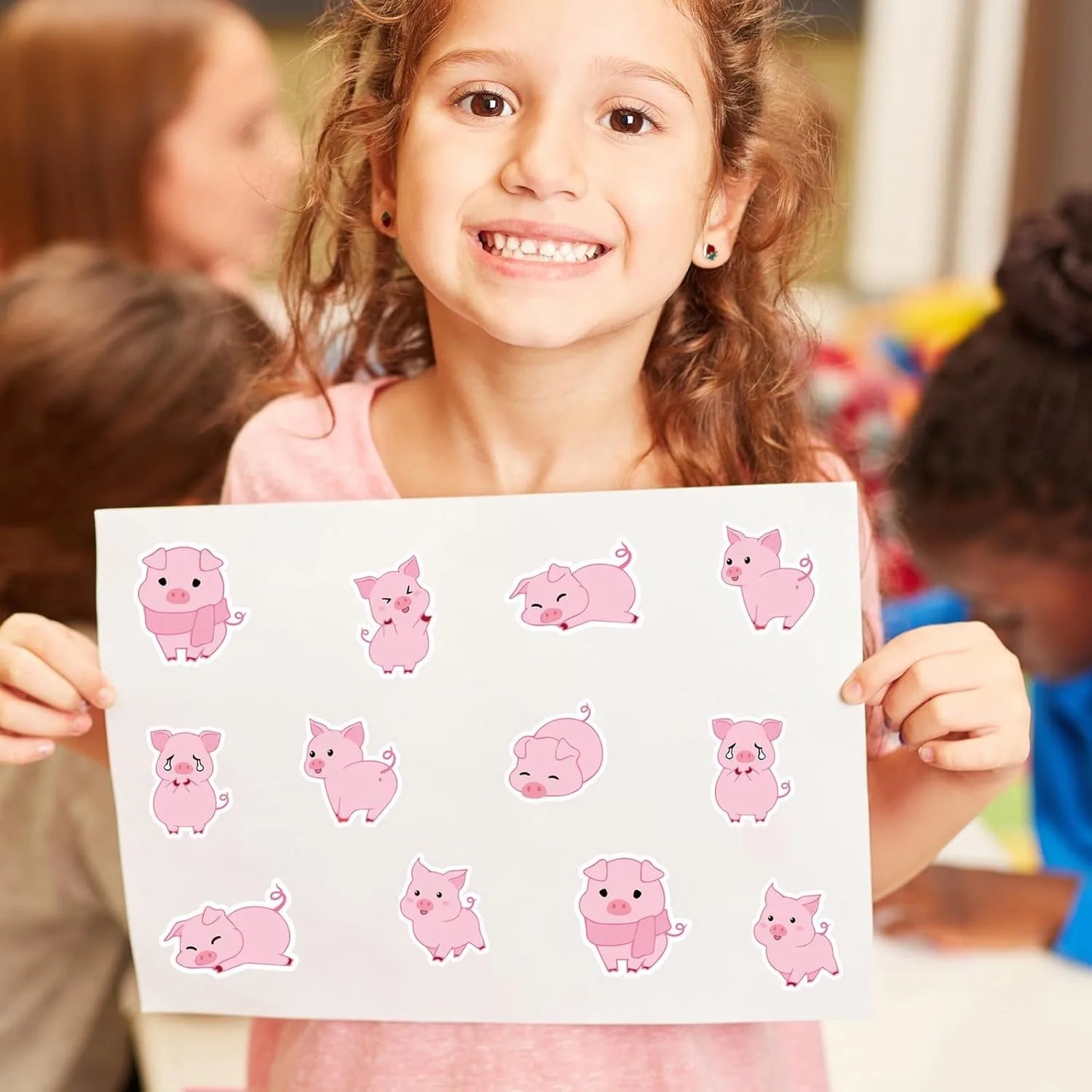 500 Pcs/roll Pink Pig Stickers